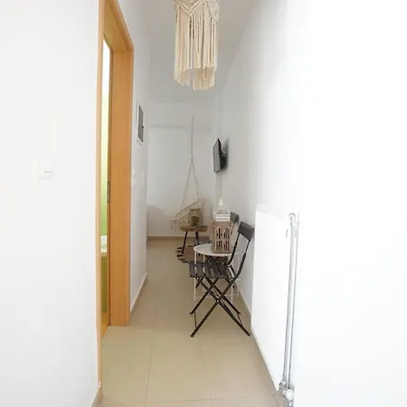 Urban * 罗希姆诺